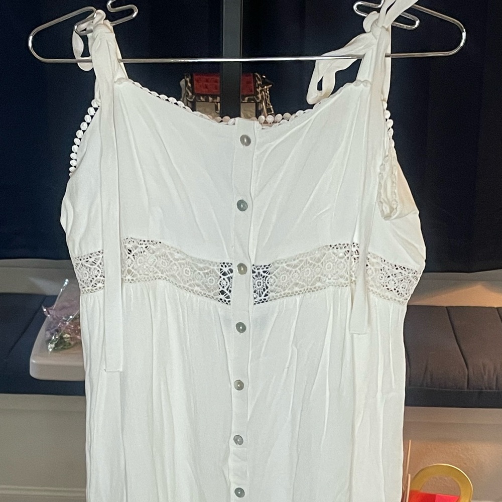 Forever 21 White Button-Front Chemise with Lace & Tie Detail. NWT. - Picture 2 of 12